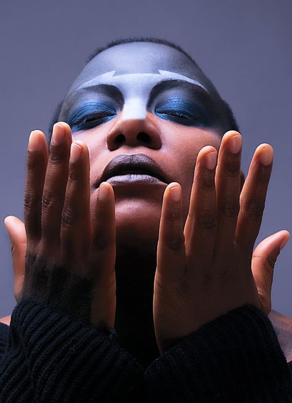 Me'Shell NdegéOcello